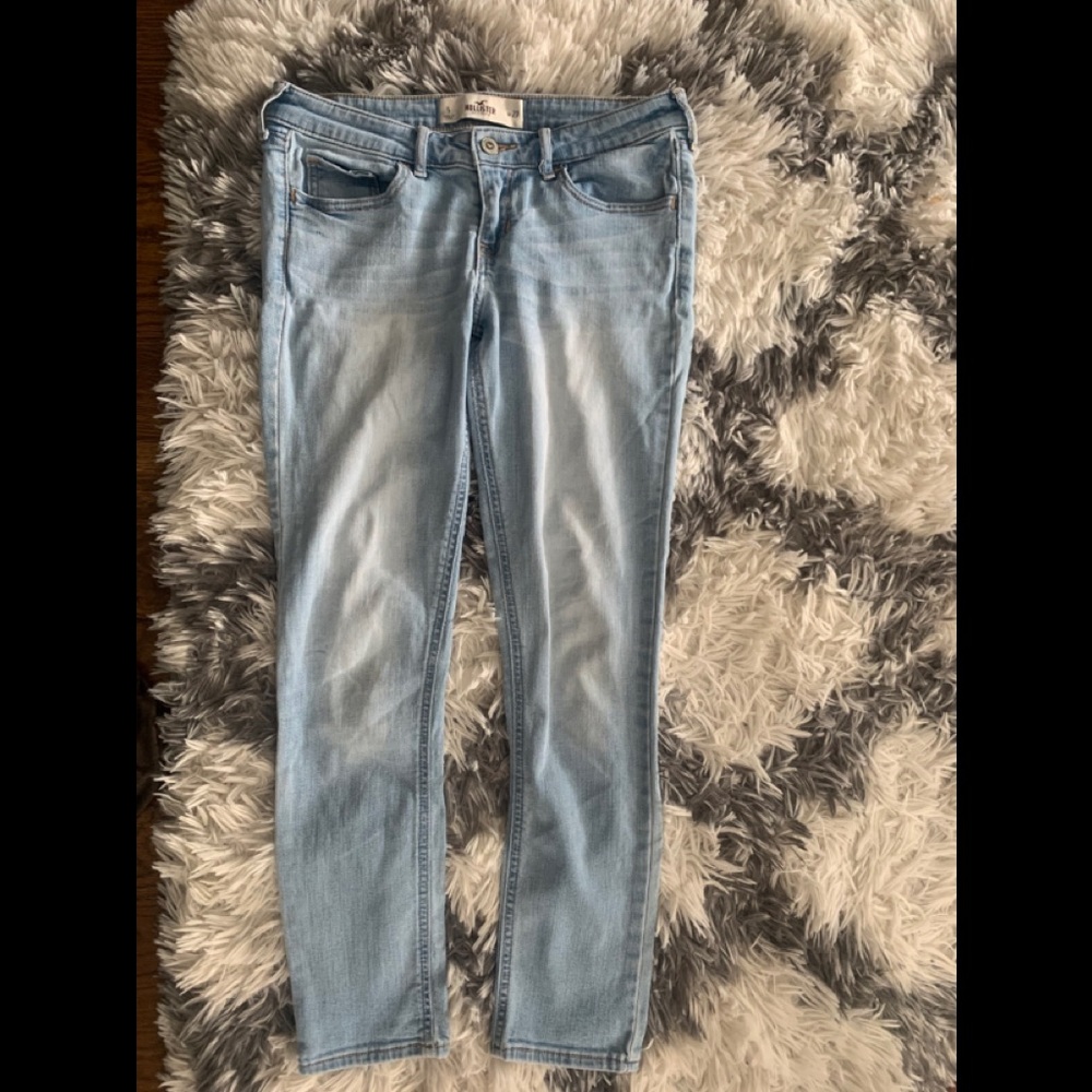 light wash jeans